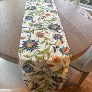 Williams Sonoma Floral Table Runner - Cream and Multicolor